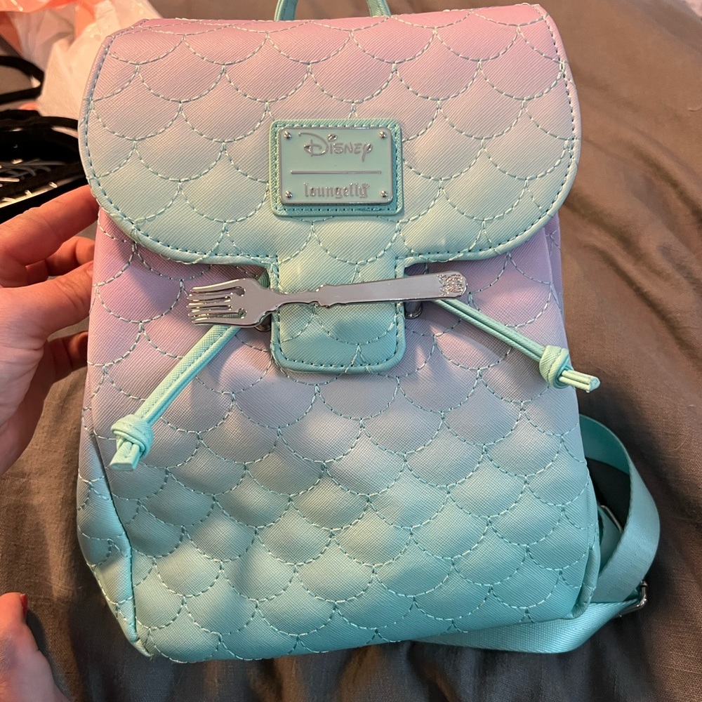 EUC ✨ Loungefly The Little Mermaid Dinglehopper Backpack! 💜